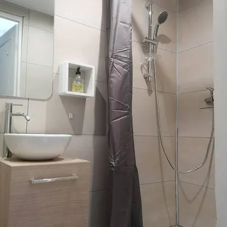 Apartment F1 37m² Hyper Centre Face Au Marche